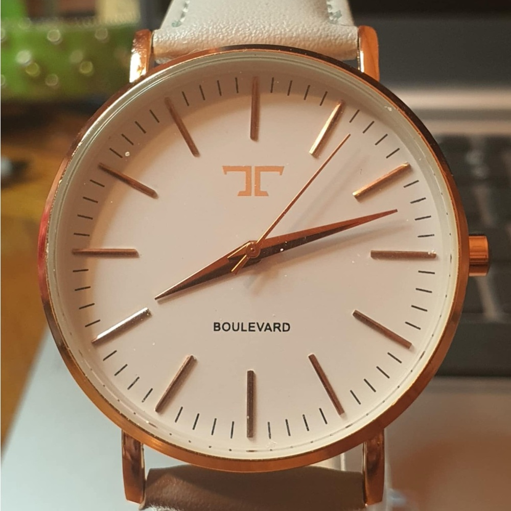 Tayroc Boulevard Rose Gold/White Leather Women's Watch